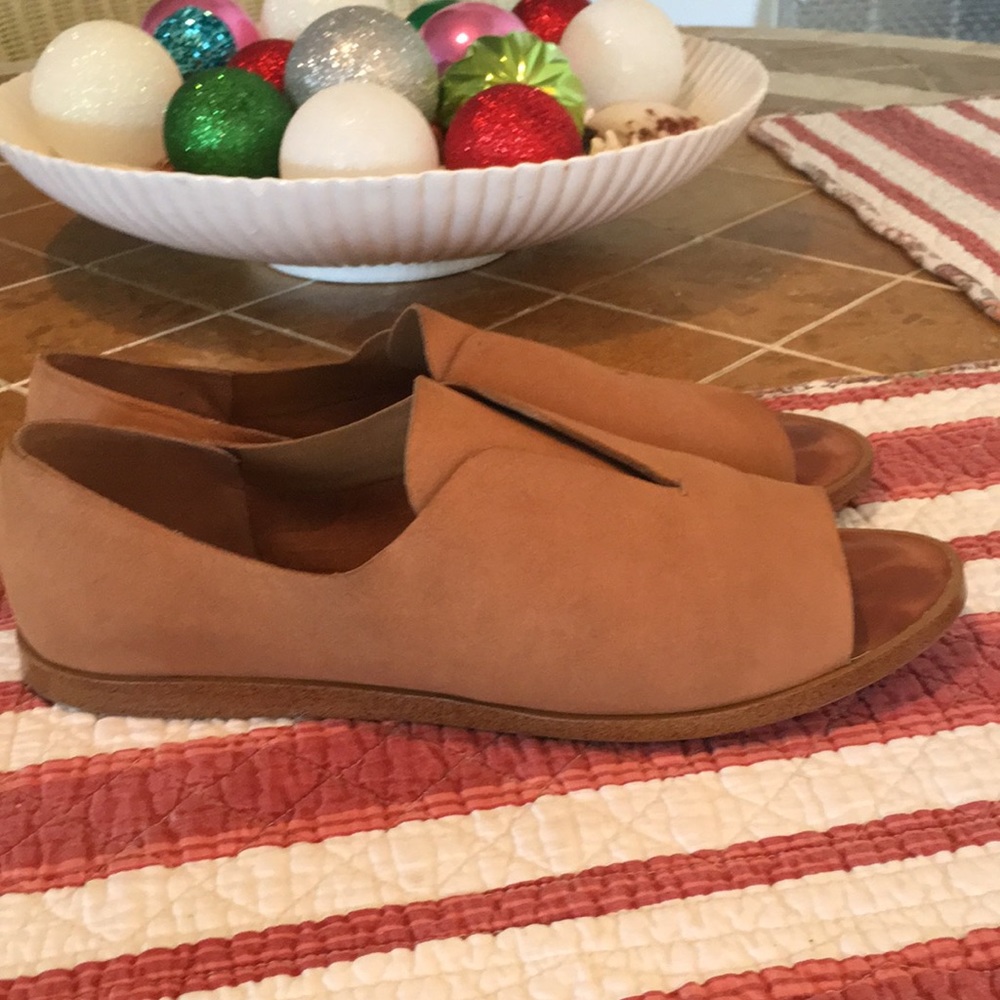 1. State Shoes